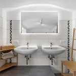 מלון דירות Na-home Melcherhof 3*